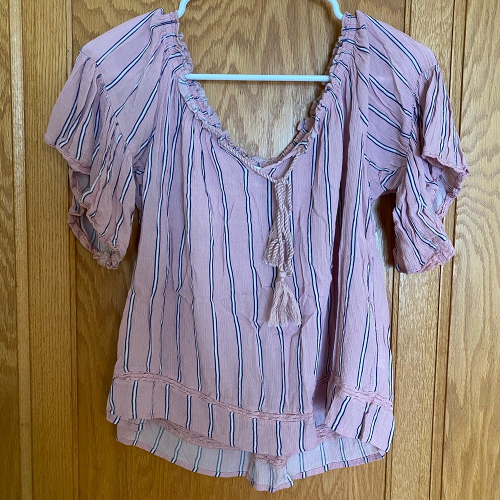 AE Pink flowy off the shoulder top with ties